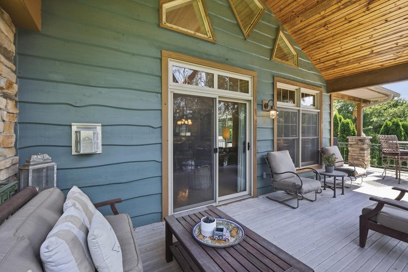 Showings begin 7/23. Opportunities like this don't come along - photo 48