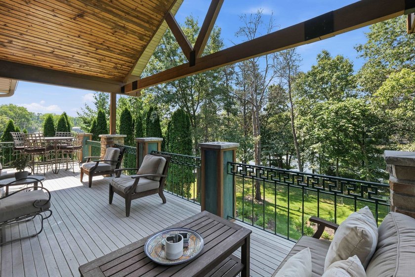 Showings begin 7/23. Opportunities like this don't come along - photo 49