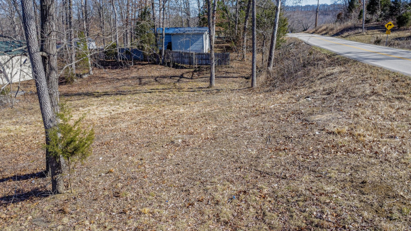 Camper-friendly corner lot! - photo 2