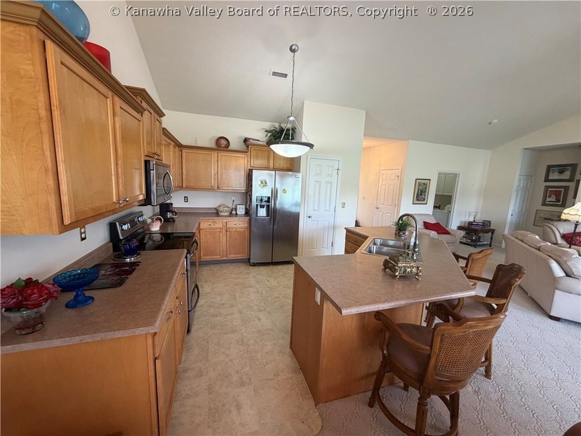 MAINTENANCE-FREE LIVING IN GATED COMMUNITY! THIS ONE-OWNER, ONE - photo 7
