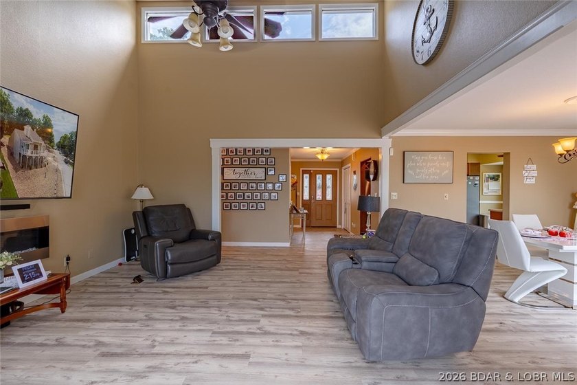 YEAR ROUND MAIN CHANNEL VIEW, a rare 3-car garage, and over 2 - photo 20