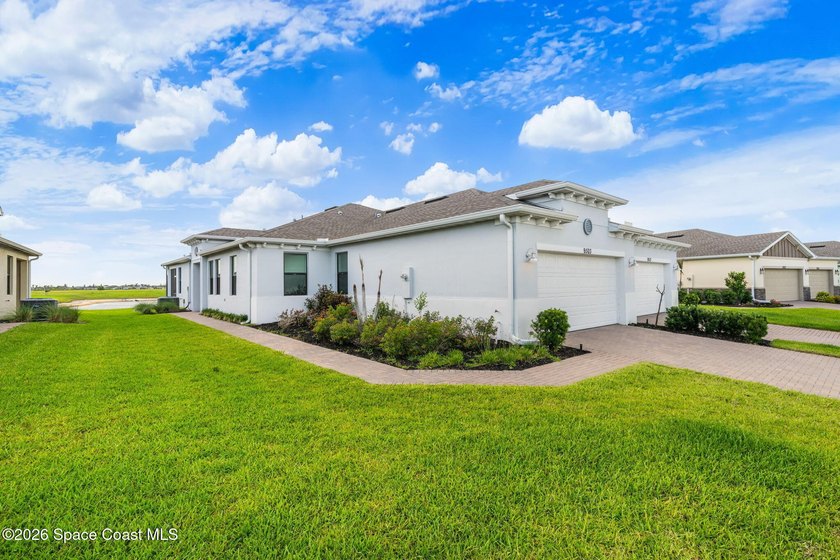 AMAZING price on this villa in the maintenance-free, luxury - photo 50