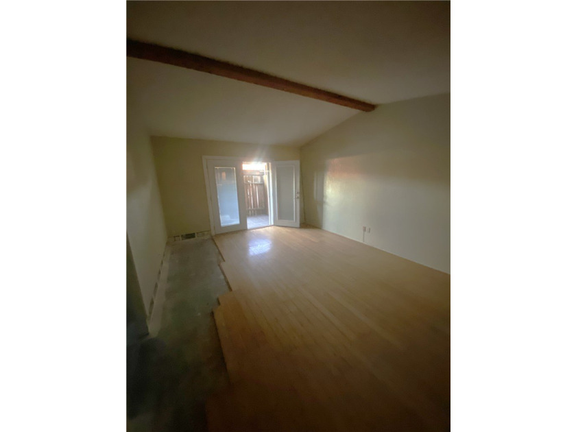 Unlock the potential of this amazing townhouse opportunity. A - photo 14