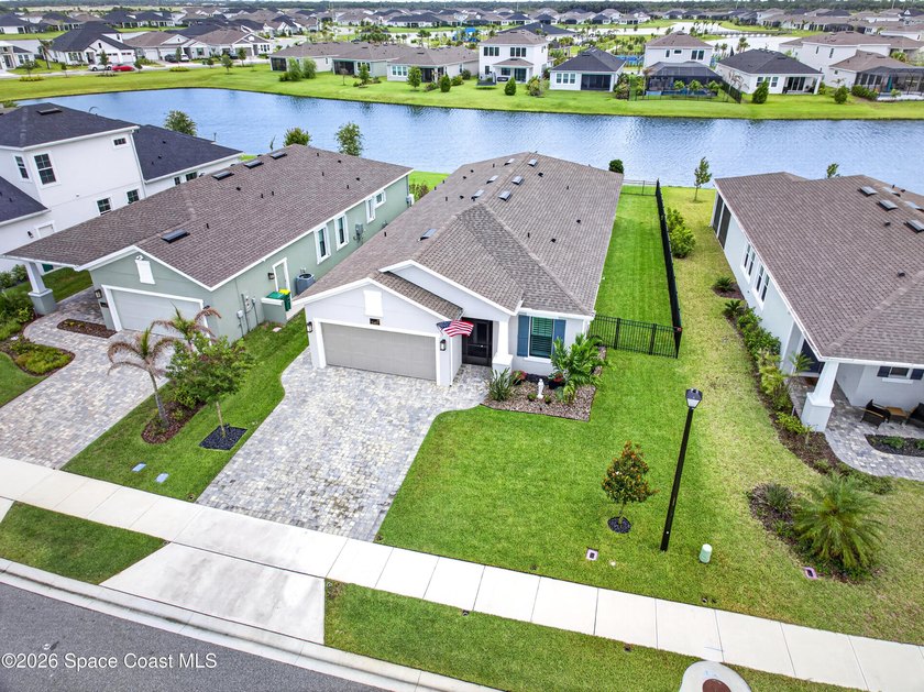 PANGEA PARK LAKEFRONT GEM IN WEST VIERA! Stunning 4-bedroom, 2 - photo 48