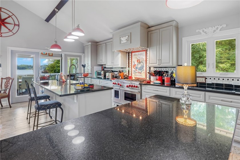 A rare and refined offering on Lake Keowee-this UNRESTRICTED 4BR - photo 18