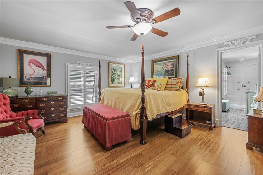 A rare and refined offering on Lake Keowee-this UNRESTRICTED 4BR - photo 31