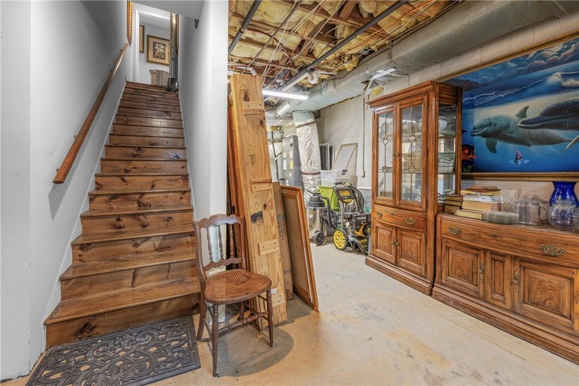 A rare and refined offering on Lake Keowee-this UNRESTRICTED 4BR - photo 39