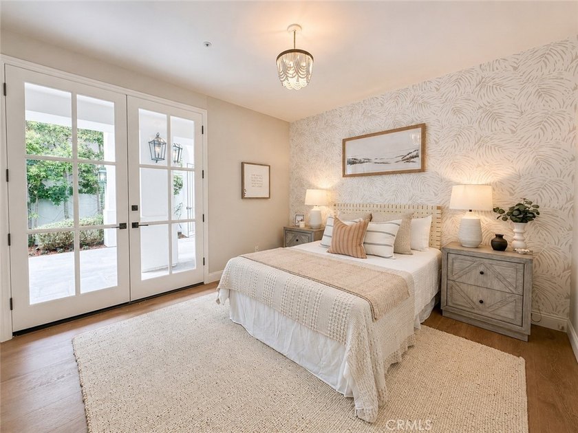 706 Ave B - photo 20