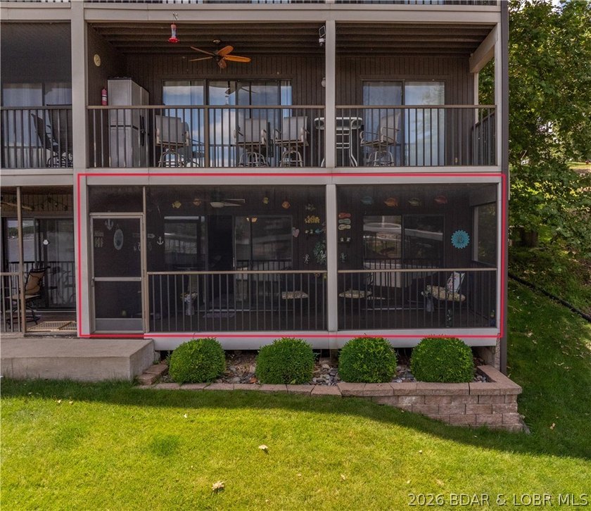 Fresh &amp; inviting 2BR/2BA waterfront condominium at the 21MM! - photo 47