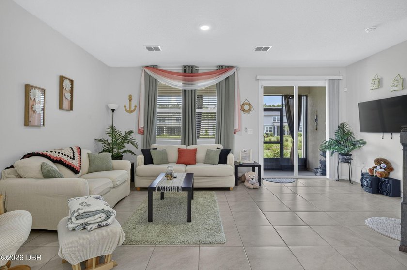 Charming End Unit Townhouse in Prime Palm Coast Location! - photo 14