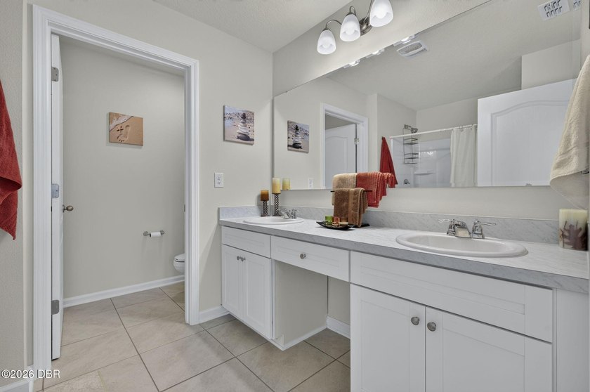 Charming End Unit Townhouse in Prime Palm Coast Location! - photo 31
