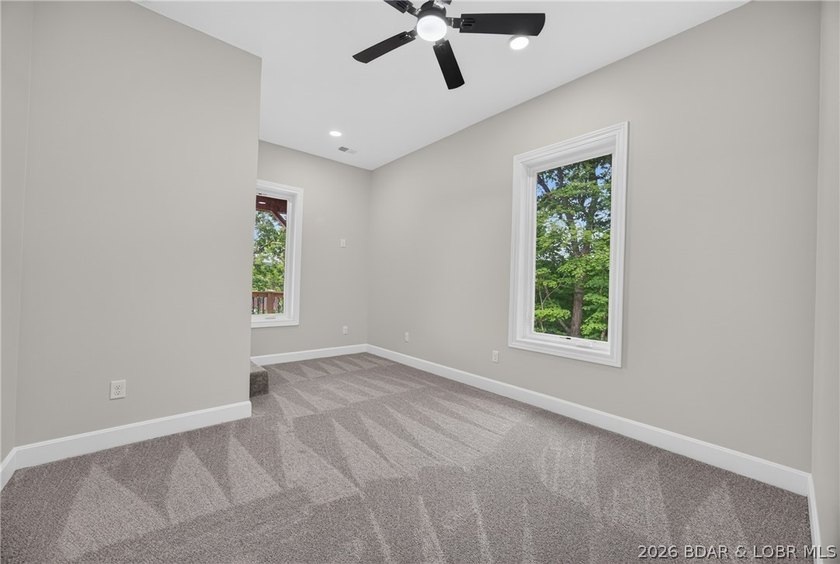 NEW CONSTRUCTION at the 63 MM in Emerald Hills gated community - photo 33
