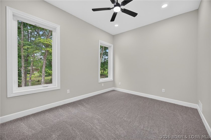 NEW CONSTRUCTION at the 63 MM in Emerald Hills gated community - photo 37