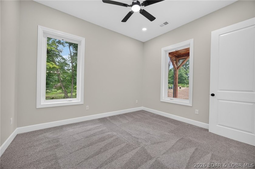 NEW CONSTRUCTION at the 63 MM in Emerald Hills gated community - photo 40