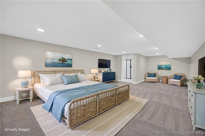 NEW CONSTRUCTION at the 63 MM in Emerald Hills gated community - photo 44