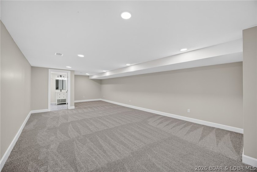 NEW CONSTRUCTION at the 63 MM in Emerald Hills gated community - photo 46