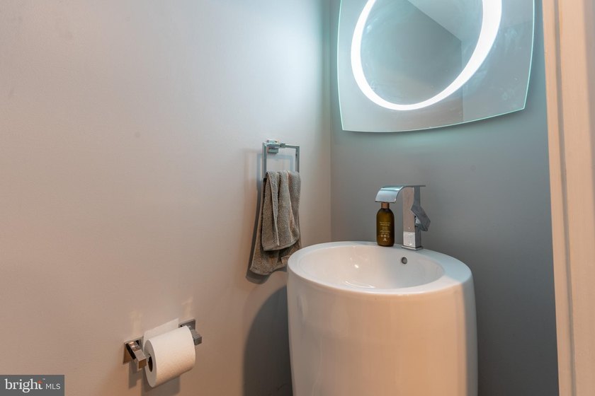Experience the best of Manayunk living in this extraordinary - photo 50