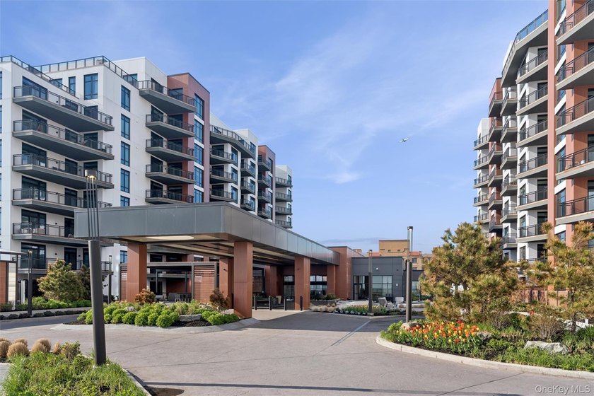 Experience elevated coastal living in this stunning one-bedroom - photo 44