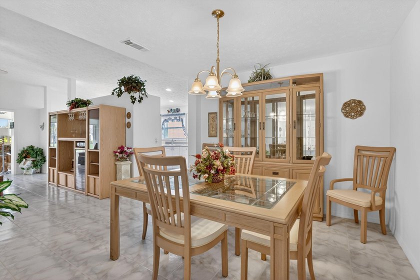 Enjoy stunning long lake views from sunrise to sunset in this - photo 12