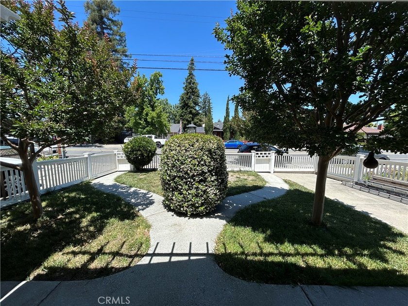 3 bedroom 2 bath 1947 sqft home with 6060 sqft lot in Redwood - photo 14