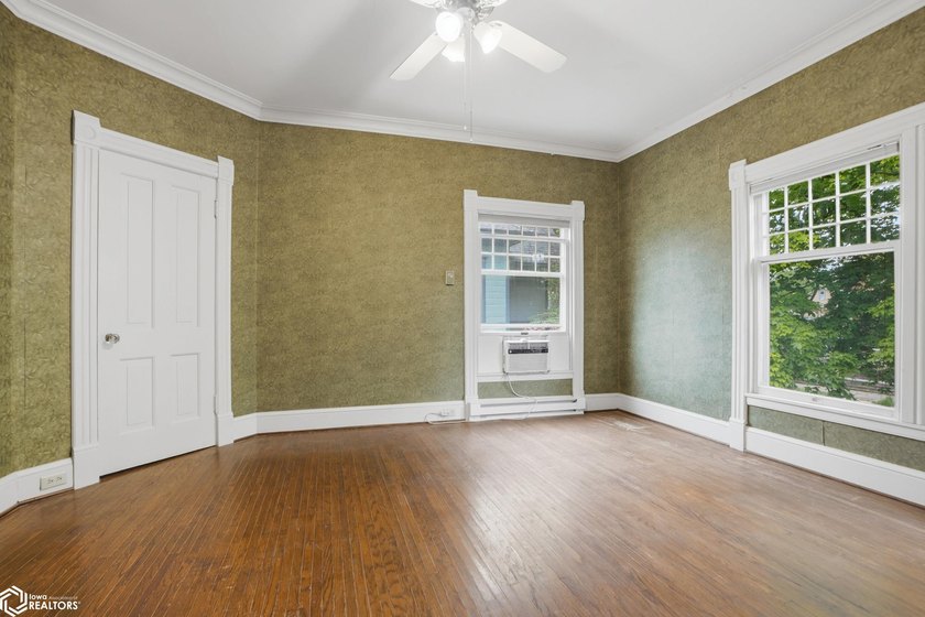 Perched atop the bluff with sweeping views of the Mississippi - photo 23