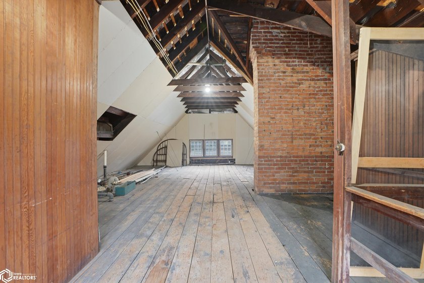 Perched atop the bluff with sweeping views of the Mississippi - photo 32