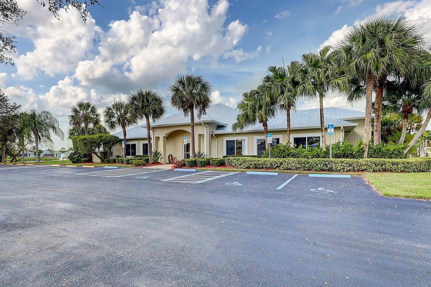 Enjoy stunning long lake views from sunrise to sunset in this - photo 44