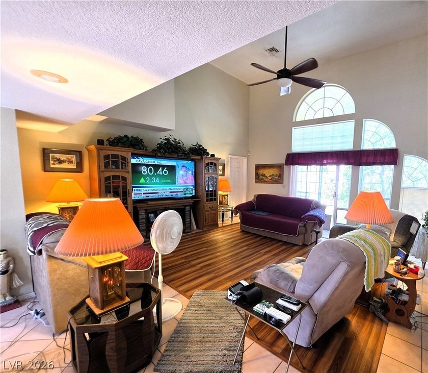 No HOA. 2455 Sqft, 3 Bedrooms and 2 1/2 Baths, featuring a blend - photo 3