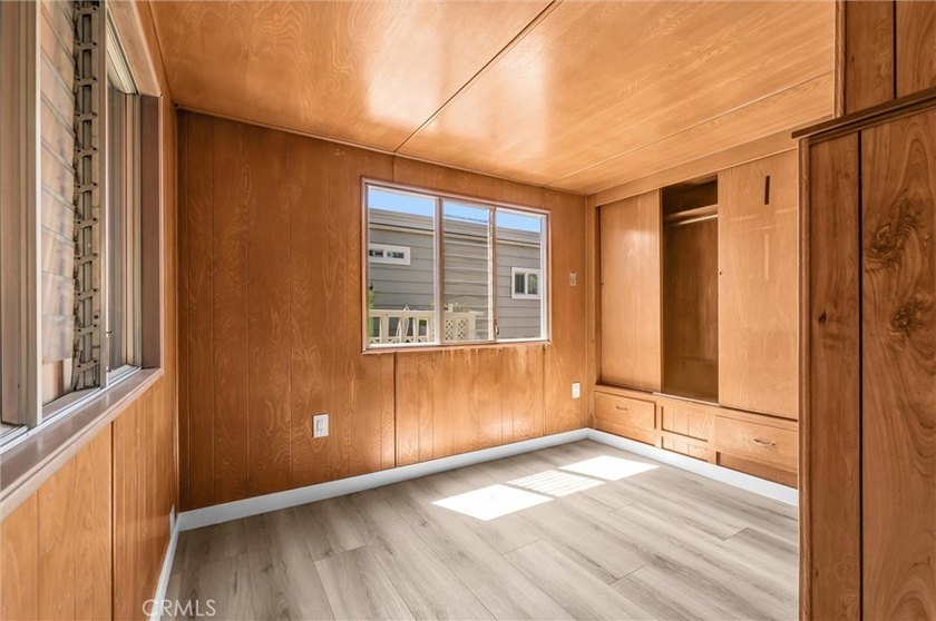 Spacious single-wide 3 bedrooms, 1 bath mobile home located in - photo 12