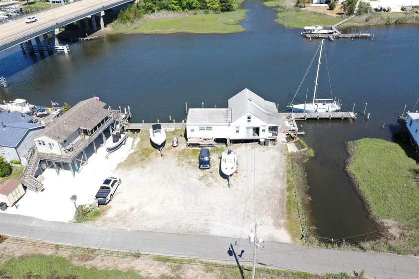 ***NACOTE CREEK WATERFRONT LISTING ALERT***1 BED 1 BATH***158' - photo 12
