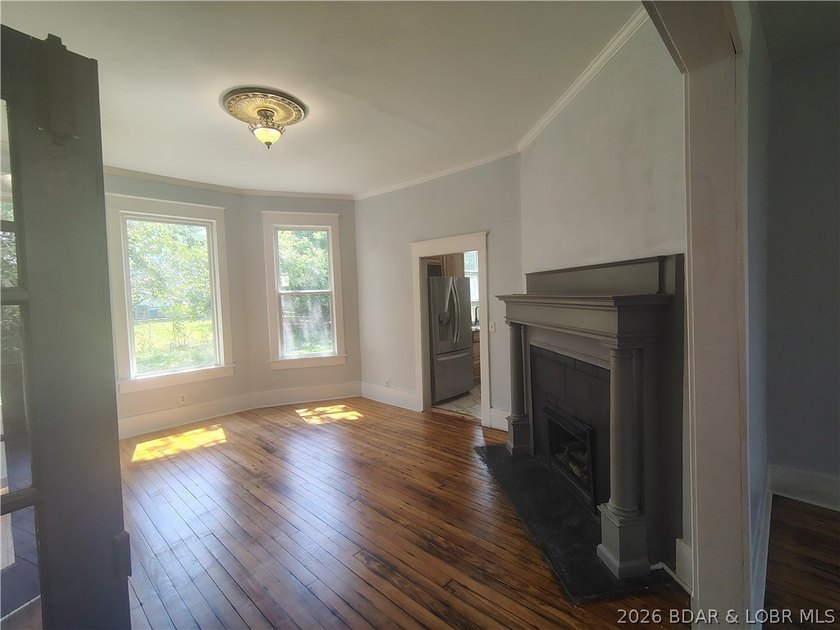 BARGAIN PRICED - MOTIVATED SELLERS! Historic Charm Meets Modern - photo 10