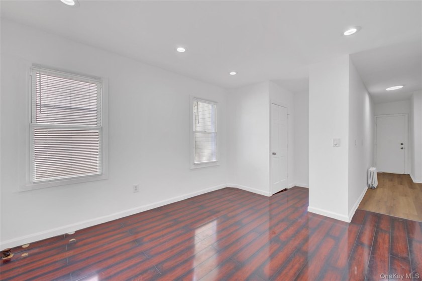 This is the one! Fantastic colonial style home with new driveway - photo 4