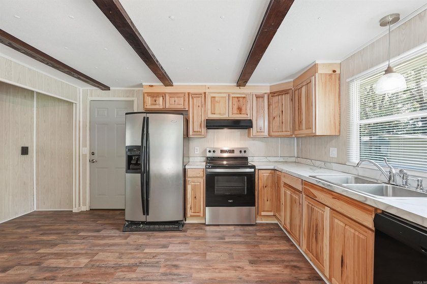 Come see this beautifully remodeled 2-bedroom manufactured home - photo 13