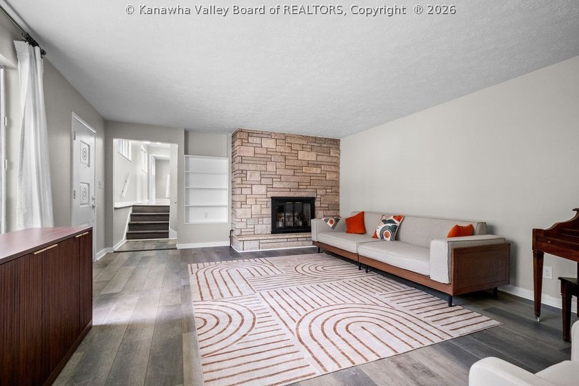 In the heart of kanawha City close to all amenities . This - photo 7