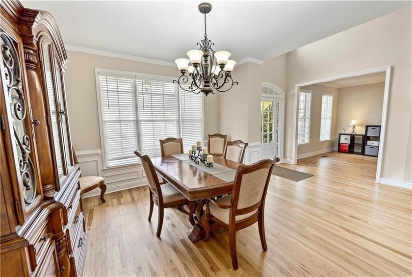 Welcome to this beautifully maintained traditional home in - photo 5