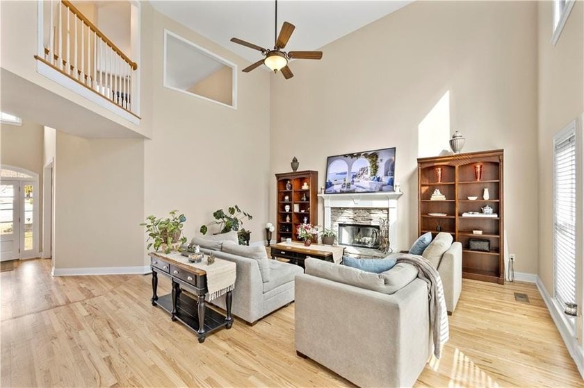Welcome to this beautifully maintained traditional home in - photo 8