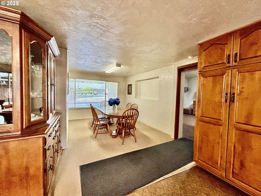 This custom 2 story ranch style home brings together comfort - photo 17