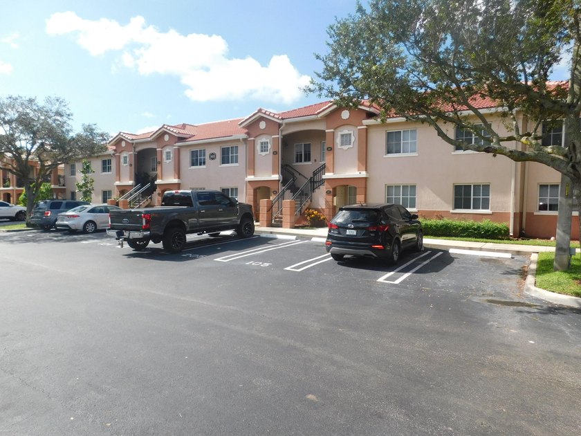 Looking to buy an apartment located in the heart of west palm - photo 13