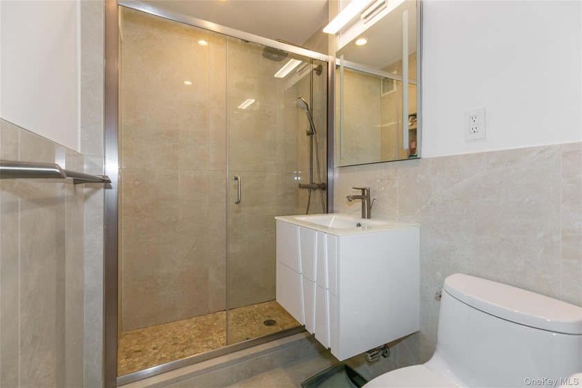 Newly Custom Renovated JR-4 Overlooking Wonderful Park-like - photo 15