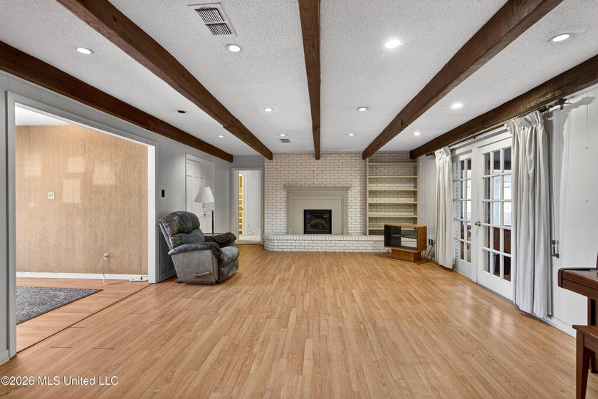 Price improved! Bring your offer! Nestled on approximately 3.1 - photo 17