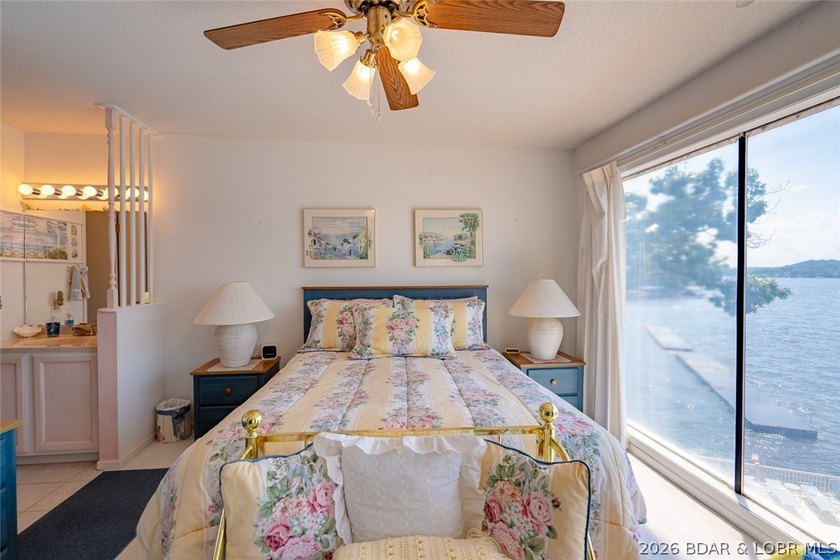 Wake up to breathtaking lake views, spend your afternoons - photo 22
