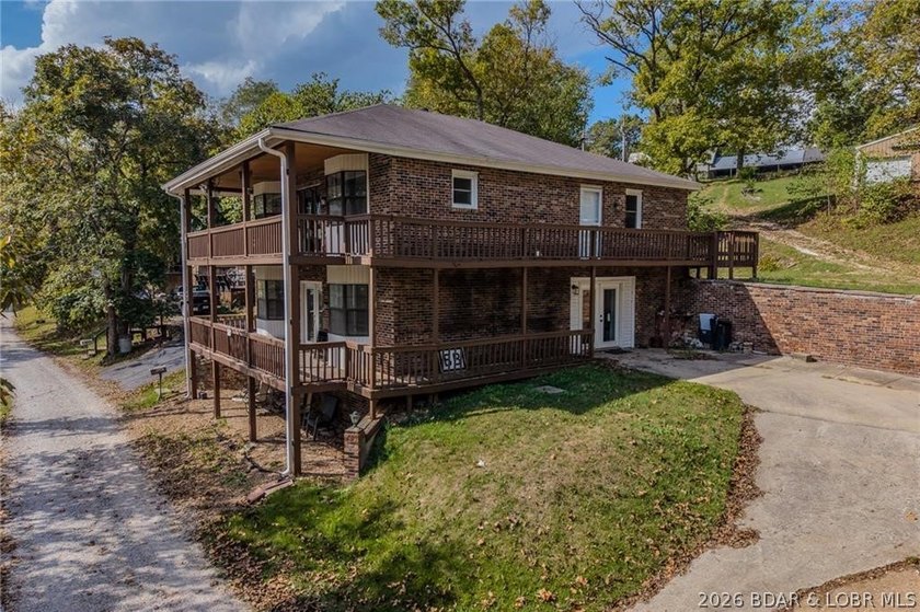 Discover your dream lake retreat on the 77-mile marker of Lake - photo 2