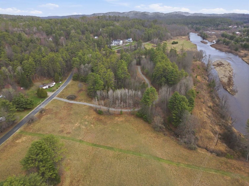2.55 serene acres with 160 feet of Ammonoosuc River frontage, an - photo 2