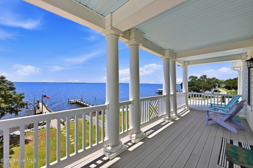Spectacular Neuse River Waterfront Home with Elevator, Private - photo 3