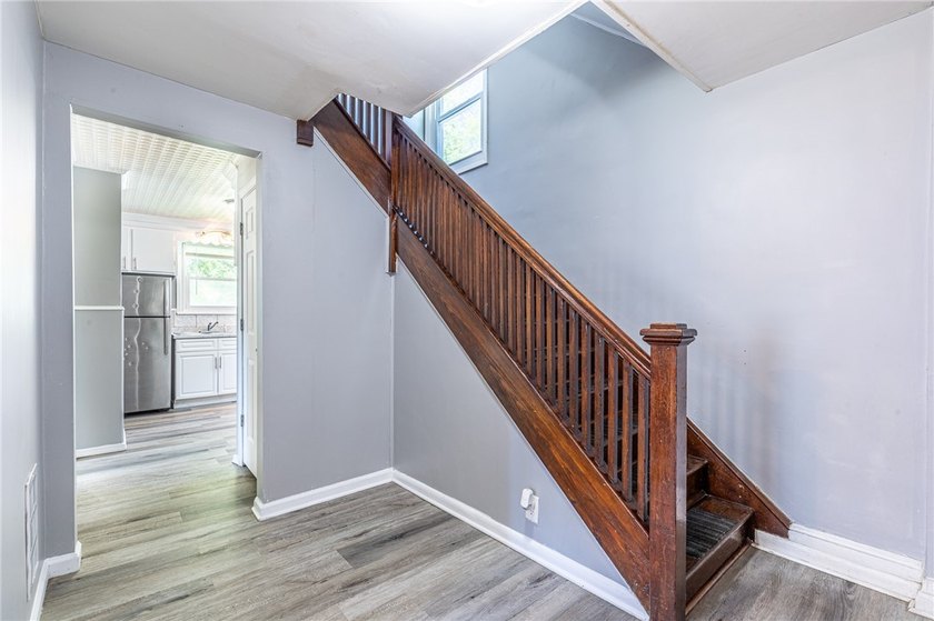 Another Rockin Rochester property; Welcome to 256 Avenue D! This - photo 7