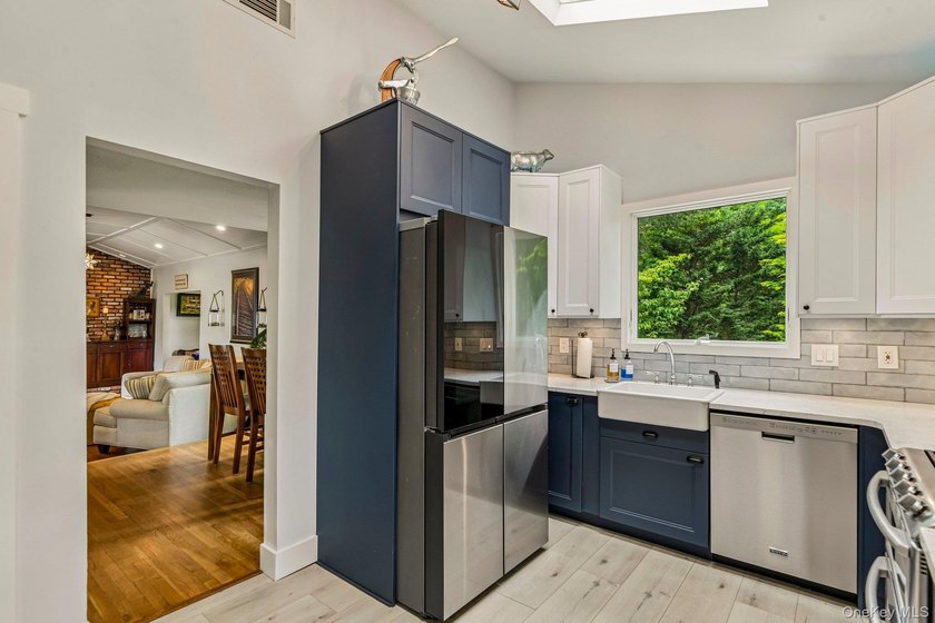 Nestled in the highly desirable Archer Woods Development, this - photo 14