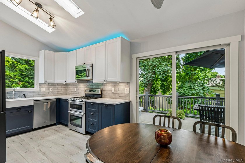 Nestled in the highly desirable Archer Woods Development, this - photo 15