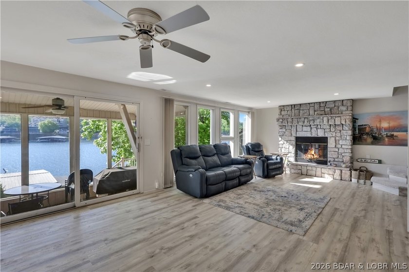 This 3-bedroom, 2-bath home on Nonsuch in Lake Ozark is now - photo 23