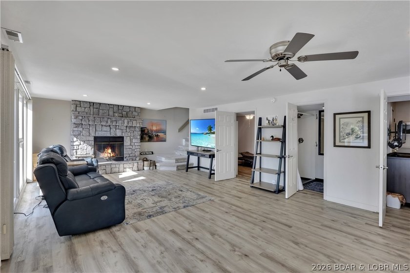 This 3-bedroom, 2-bath home on Nonsuch in Lake Ozark is now - photo 24