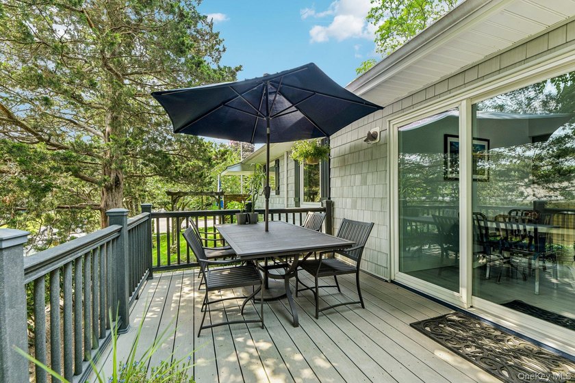 Nestled in the highly desirable Archer Woods Development, this - photo 30